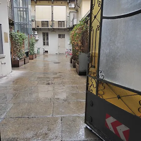 Npt Piazza Castello A 20 Passi Accessibile Senior Families *