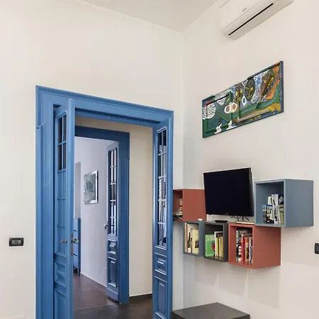 Npt Piazza Castello A 20 Passi Accessibile Senior Families *