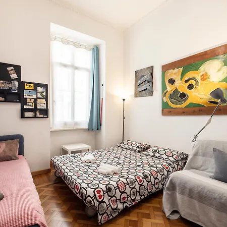 Apartment Nonpertutti Piazza Castello Accessibile Senior Famiglie